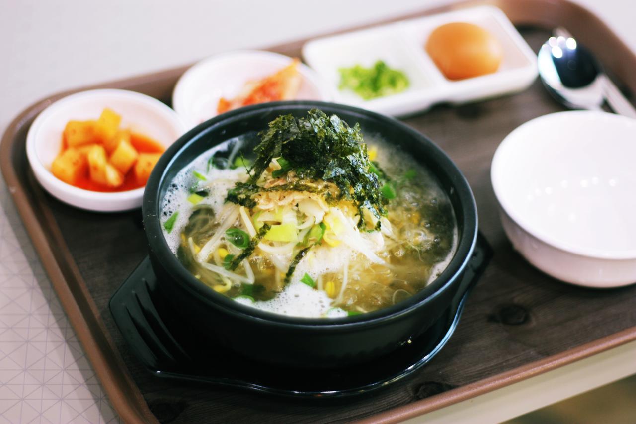 Jeju Jungmun Ocean Blue Hotel Сеогвипо Екстериор снимка